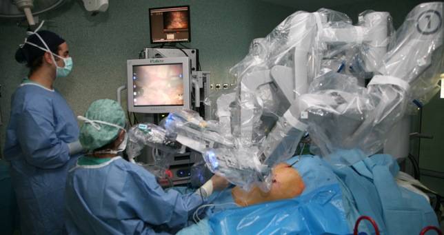 La cirugía robótica en medicina
